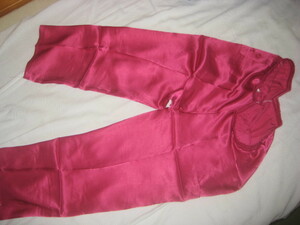 男女兼用　サテンシルク１００％　パンツ赤　　ＸＸＸＬ　丈80cm、ウェスト60-90cm、股下50cm。