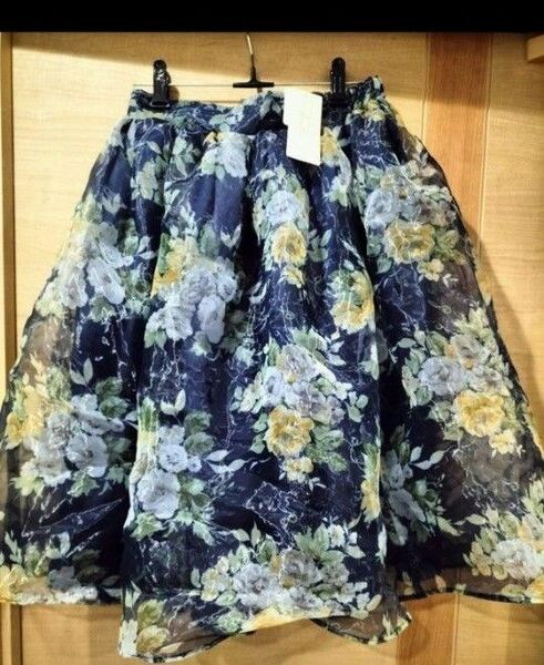 値下げ　新品未使用 タグ付き　Dazzlin　スカート 花柄スカート
