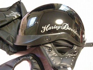  Harley оригинальный шлем M черный чёрный глянец защита встроенный 