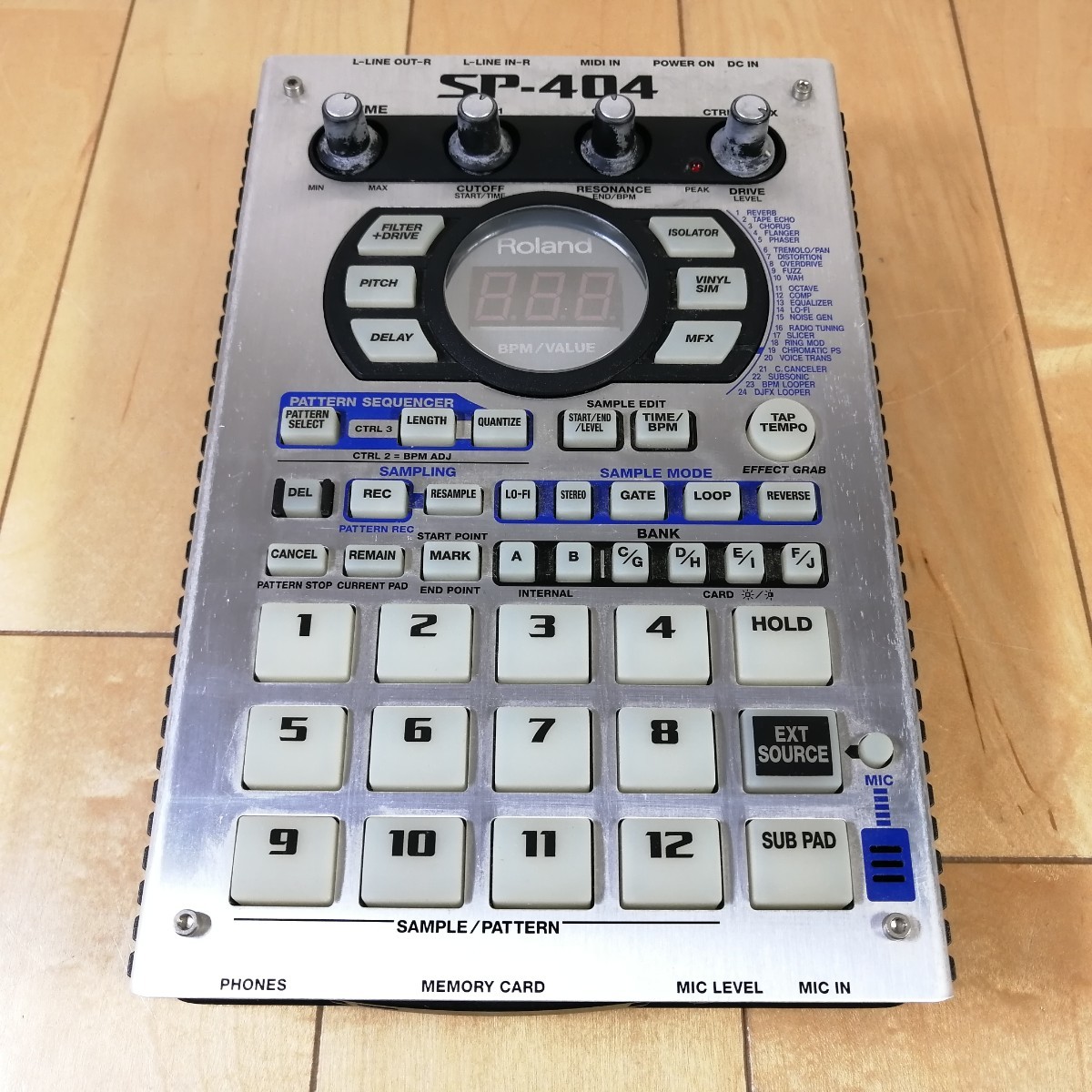 roland SP-404の値段と価格推移は?|20件の売買情報を集計したroland