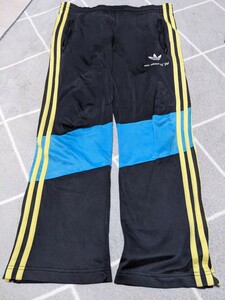 アディダス adidas トラックパンツ XS ジャージパンツ レディース Sサイズ相当 スリーストライプス 三本線 