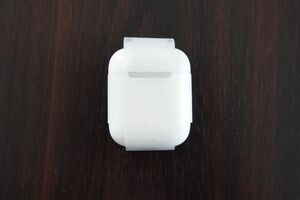 AirPods (第1世代) 箱有 シリコンケース付き