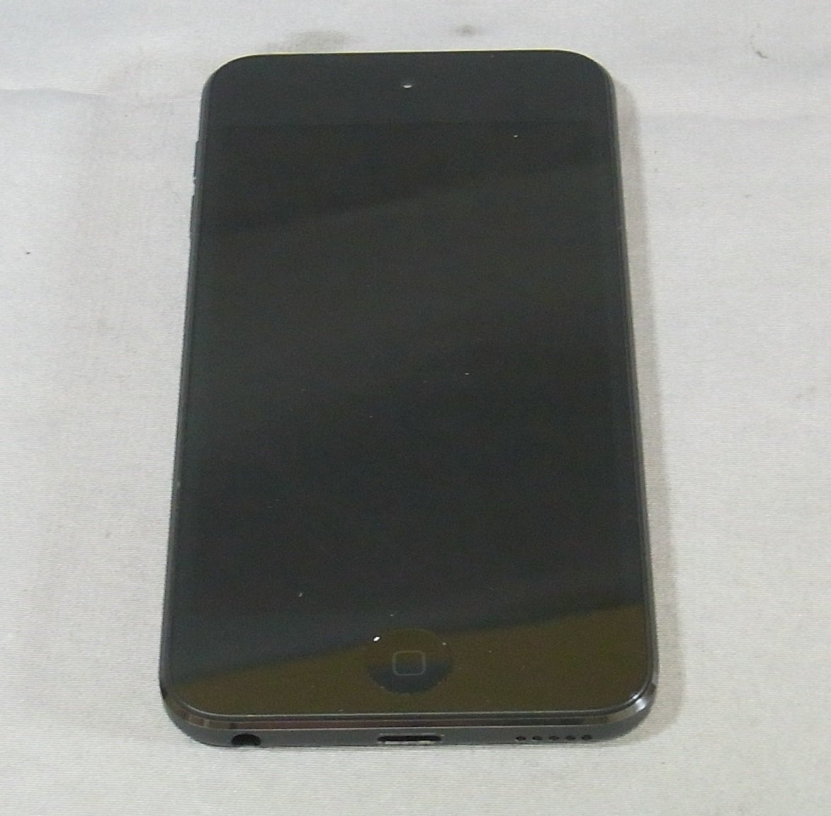 極美品/返品保証】 iPod touch 32G 第7世代 MVHW2J-
