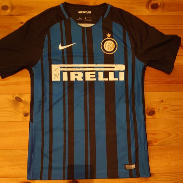 ★激レア品 サイン多数 人物特定不明 サイン番号あり NIKE ナイキ インテル INTER ホームレプリカユニフォーム サイズS 2017年★