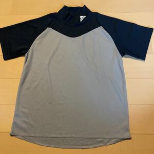 送料無料　adidas アディダス　半袖ドライTシャツ 140cm グレー×ネイビー　ハイネック　送料込み