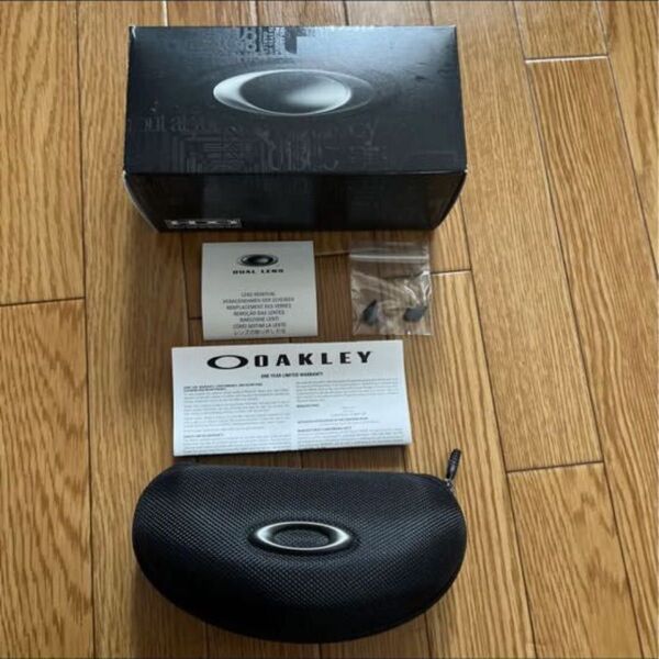 OAKLEY スポーツサングラス カープ よろしくお願いします