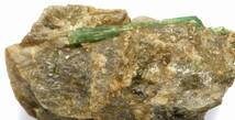 鉱物標本　エメラルド原石　緑柱石　Beryl 中国産_画像4