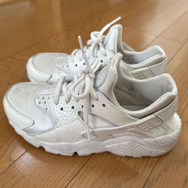 NIKE エアーハラチ