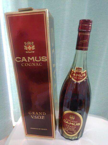 CAMUS 箱付き　ブランデー　古酒 　Grand VSOP　1980年代購入