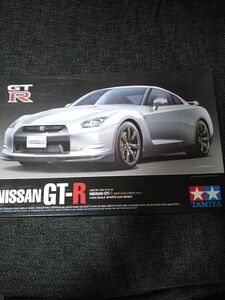 タミヤ1/24 NISSAN GT-R　未組立 プラモデル