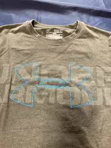 UNDER ARMORアンダーアーマーTシャツ