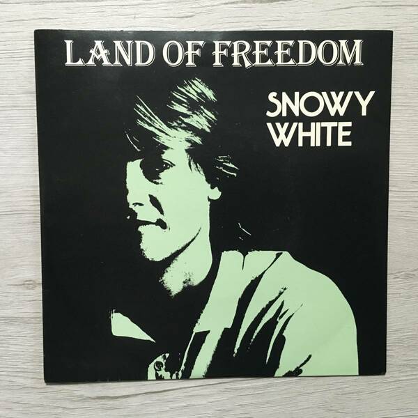 SNOWY WHITE LAND OF FREEDOM　オーストラリア盤