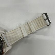 A6/【中古品】LACOSTE ラコステ 腕時計 不動品 三針 ラバーベルト 白 ホワイト _画像7