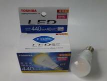 LED電球: E17 (電球色) 東芝 LDA6L-H-E17/S １個 新品未使用品_画像1