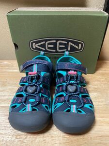 新品未使用　Keen 水陸両用サンダル