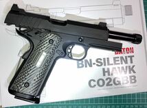 BATON airsoft silent hawk CO2GBB マガジン計2個付き_画像5