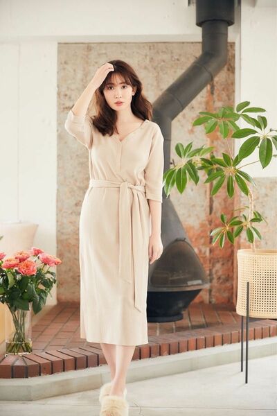 Herlipto V-neck Thermal Midi Dress