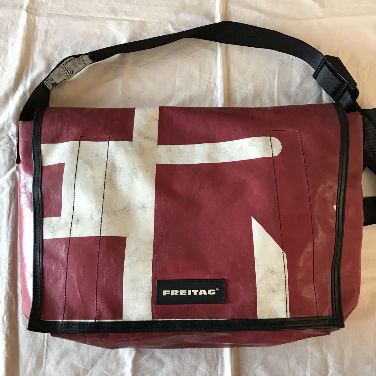 Yahoo!オークション -「freitag メッセンジャー」の落札相場・落札価格