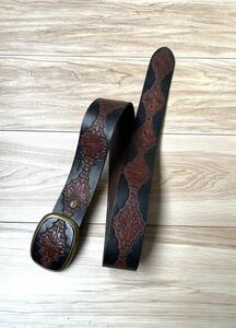 巧みなスタンピングワーク「billykirk」レザープレートバックルBELT