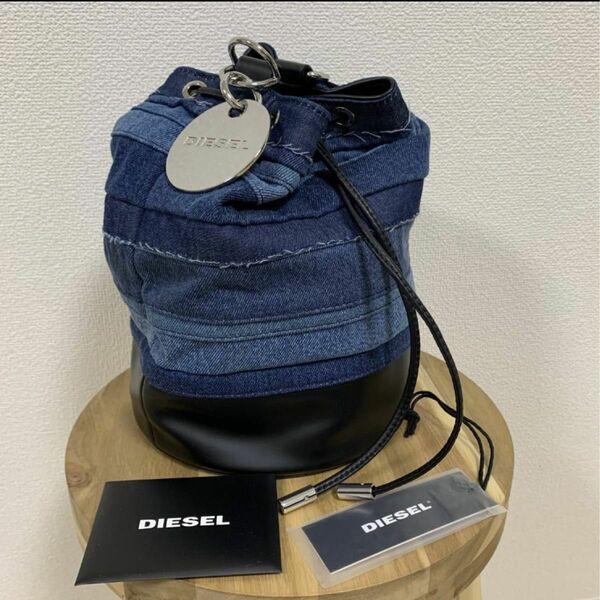 《新品 未使用/タグ付き/定価38,500円》DIESEL ディーゼル レディース デニム地 筒型 ショルダーバッグ 鞄 