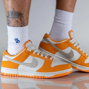 NIKE/ナイキ/DUNK LOW AS/KUMQUAT/LIGHT BONE-DK DRIFTWOOD/ダンク ロー AS/スニーカー/靴/新品タグ付き/SIZE 27.5