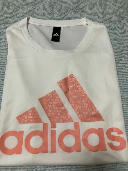 adidasスポーツシャツ