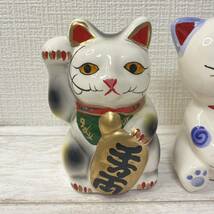 未使用 まねきねこ 貯金箱 2体セット 千万両 縁起物 商売繁盛 開運 ハート 恋愛成就 置物 レトロ コレクション_画像2