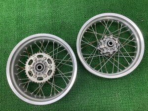  Paul Smart 1000LE wheel rom and rear (before and after) ZDMC100AA6B004*** Ducati original used bike parts 2006 year remove ZDMC100AA PaulSmart Sport1000