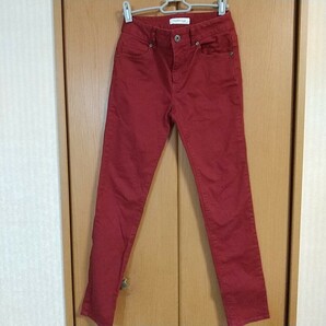 レディースS スキニーパンツ 赤 ワインレッド ズボン パンツ の画像2