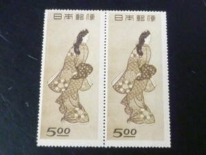 23L　A　№13　日本切手　1948年　記170　趣味週間　見返り美人　5円　ペア　未使用NH　幾分目打ち離れ有