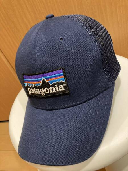 パタゴニア　patagonia メッシュキャップ ネイビー紺色　ONE SIZE パタゴニアキャップ