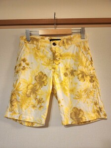 [ last price cut ] regular price 15,000 jpy [ new goods ] Goss tar ji Fuga high class flower print short pants shorts short bread Golf LEON Safari