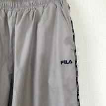 WS0065 FILA フィラ シャカシャカパンツ ロング M グレー（灰） 無地 ポリエステル 古着 カジュアル スポーテニススタイル _画像2