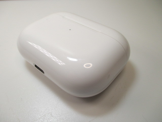 日本セール - 【新品未使用】AirPods Pro 2 充電器 (充電ケース) のみ