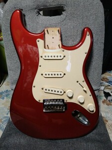 B-⑩ 2005~10 year about. Bacchus made * Fender Stratocaster for body BST-250 candy * Apple * red!
