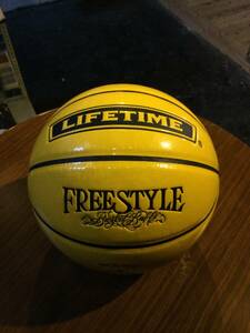 LIFETIME FREESTYLE フリースタイル　バスケットボール　新品訳あり　エナメルバスケットボール　パテント　7号