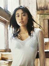 ●お宝●貴重●吹石一恵,Kazue Fukiishi●雑誌『月刊 吹石一恵 032』●2002年4月●Y●即決●_画像2