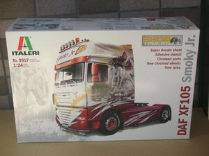 イタレリ 1/24 DAF XF-105 “スモーキーJr. トラクターヘッド プラモデル IT3917