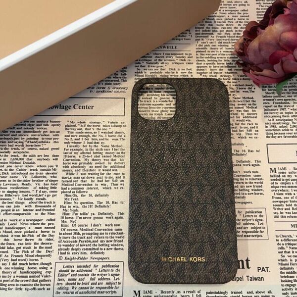 MICHAEL KORS iPhone13 対応ケース　MKJH21PC07 BROWN ブラウン