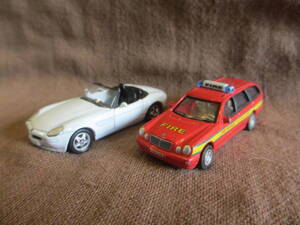  die-cast minicar Hongwell Mercedes Benz 300T total length approximately 7.3cm Welly BMW Z8 total length approximately 7.6cm 2 pcs. set together 