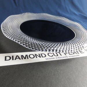 河上恭一郎　ガラス作家　DIAMOND CUT PLATE WAVE　ダイアモンド カット ガラス プレート ウェーブ 皿　径 20cm　※未使用小キズあり