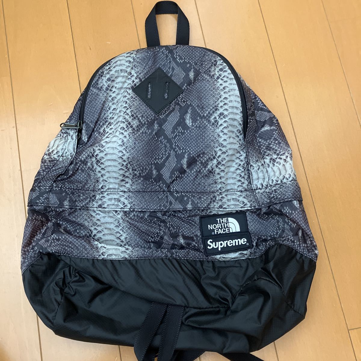 ヤフオク! -「supreme north face バックパック」の落札相場・落札価格