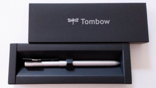 送料無料★ZOOM L104 多機能ペン 1本 シルバー軸 ズーム マルチペン シャープペンシル 0.5mm ボールペン 0.7mm 黒赤インク 回転式 Tombow
