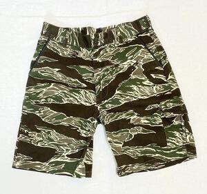 * beautiful goods CORONA Corona camouflage Short cargo pants SizeS*