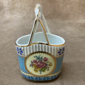 ROYAL ARDEN Royal Arden case inserting thing ceramics rose rose light blue gold paint floral print bouquet basket 