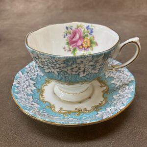 ROYAL ALBERT ロイヤルアルバート カップ＆ソーサー エンチャントメント 英国製 England born China 金渕 花柄 水色 美品