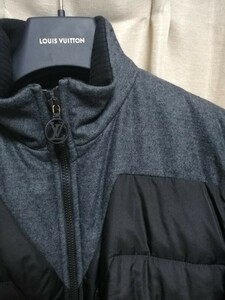 モノグラムダウンジャケット最高傑作一瞬でルイヴィトンと分かるブラックモノグラムファスナー最高級高性能中綿ジャケット 