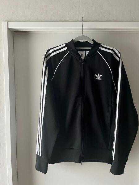 adidas originals トラックジャケット