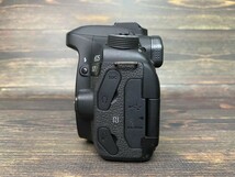Canon キヤノン EOS 80D ボディ デジタル一眼レフカメラ #45_画像3
