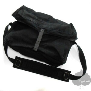 YGG*BEAMS Beams shoulder .. shoulder bag black body bag black plain Monotone mode series man and woman use 